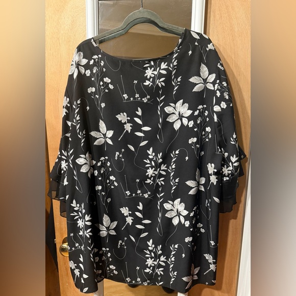 BloomChic Floral Print Ruffled V-Neck Shirt - Picture 2 of 3